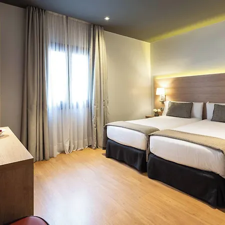 Arc La Rambla Hotel 3*