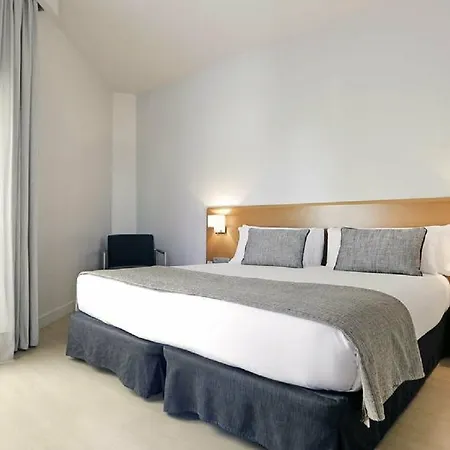 Hotel Arc La Rambla 3*
