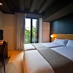 Hotel Arc La Rambla 3*