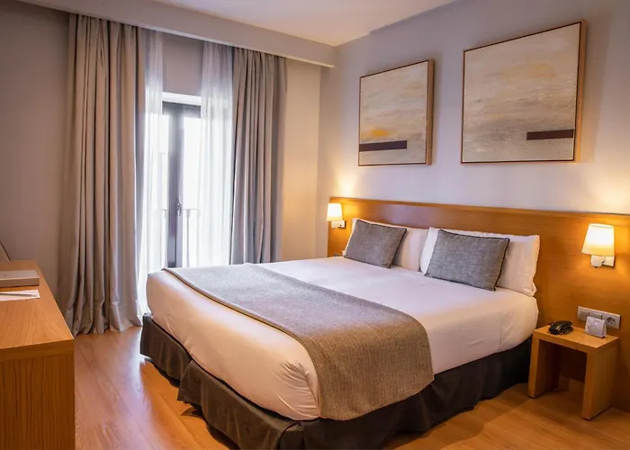 Hotel Arc La Rambla 3*