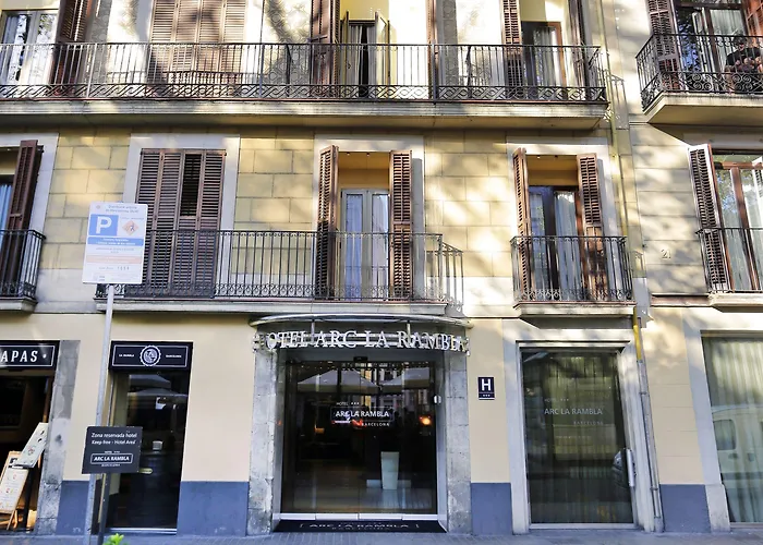 Hotel Arc La Rambla 3*