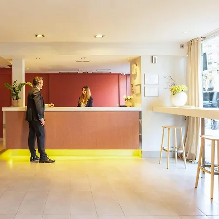 アルク ラ ランブラ ホテル 3*