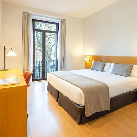 アルク ラ ランブラ 3*