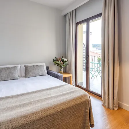 ホテル アルク ラ ランブラ 3*